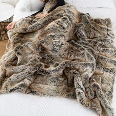 Super Soft Brown Faux Fur Throw Blanket | Yedwo Faux Fur Top, Fur Top, Faux Fur Throw Blanket, Faux Fur Blanket, Fur Throw Blanket, Fur Blanket, Fur Throw, Faux Fur Throw, Luxury Blanket