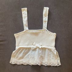 Cute Cropped Top Size Medium Never Worn Before! Cute Sleeveless Crochet Cotton Top, Fitted Cotton Crochet Top With Pointelle Knit, Feminine Cotton Crochet Top With Crochet Trim, Zara Tops With Crochet Lace For Spring, Zara Tops With Crochet Trim For Spring, Zara Fitted Crochet Tops, Zara Casual Lace Crochet Top, Chic Cotton Crochet Trim Top, Chic Cotton Crochet Top With Lace Trim