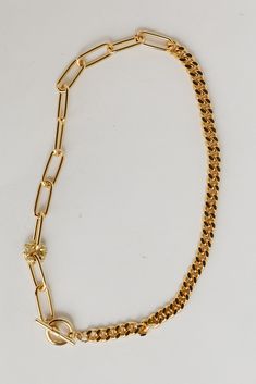 The Logan Gold Chain Necklace will be the most perfect addition to any of your spring-ready looks! This cute necklace features a chunky gold chain with a toggle closure. Style the Logan Necklace with any outfit to instantly upgrade your look! Gold Plated Chunky Chain Toggle Closure One Size | Length 7” Trendy Chain Link Necklace With Toggle Clasp, Trendy Gold-tone Link Chain Necklace, Chic Toggle Chain Link Necklace, Gold Toggle Necklace With Chunky Chain In Chic Style, Gold Toggle Necklace With Chunky Chain, Chic Style, Chic Gold Toggle Necklace With Chunky Chain, Trendy Toggle Necklace With Chunky Chain Link, Trendy Toggle Necklace With Chunky Chain For Everyday, Gold-tone Toggle Necklace With Chunky Chain Link