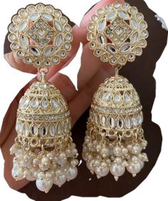 Elegant Jhumkas For Festive Occasions, Elegant Festival Jhumkas, Elegant Heavy Jhumkas For Festival, Bollywood Style White Jhumkas, White Bohemian Jhumkas For Festive Occasions, White Bohemian Jhumkas For Festive Season, Bollywood Style Jhumkas For Festivals, Festival Party Jhumkas, Kundan Jhumka