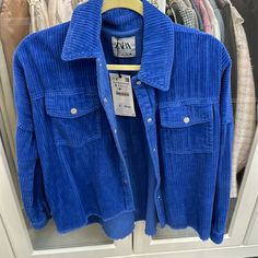 Beautiful Blue Blue Button-up Outerwear, Blue Long Sleeve Outerwear For Spring, Blue Winter Tops With Pockets, Spring Long Sleeve Blue Outerwear, Blue Spring Outerwear With Button Closure, Zara Blue Winter Outerwear, Casual Blue Outerwear For Spring, Zara Parka, Pink Faux Fur Coat