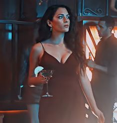 Eve In Lucifer, Eve Lucifer Outfits, Inbar Lavi Lucifer, Lucifer Eve Outfits, Eve Lucifer, Veronica Lake Hair, Maze Lucifer, Lucifer Quote, Lucifer Cast