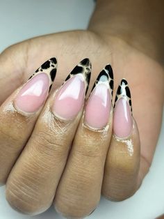 Almond french tip leopard print! Almond Leopard Nails, Almond Frenchies, Almond French Tip, Cheetah Nails, Leopard Nails, Black Nails, Almond Nails, French Nails, Long Nails