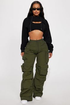 Summer Trends Outfits, Fashion Nova Outfits, Trending Fashion Outfits, Streetwear Fashion Women, Cute Everyday Outfits, Baddie Outfits Casual, Cargo Pant, Really Cute Outfits, Cute Simple Outfits