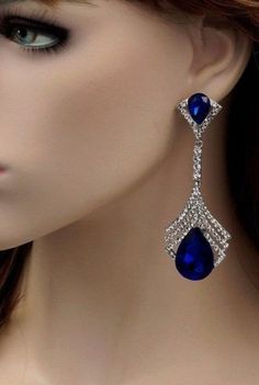 American diamond Handmade Earring Diamond-- 5.60ct diamond shape -- round American diamond  Color -- Blue  sapphire synthetic color Color -- 12.50 ct diamond shade-- white  metal--  Sterling silver  Silver Wt -- 13.800gm Earring  finishing Silver 𝒮𝒽𝒾𝓂𝓂ℯ𝓇𝒾𝓃ℊ, 𝓼𝓹𝓪𝓻𝓴𝓵𝔂 𝓪𝓷𝓭 𝓲𝓻𝓻𝓮𝓼𝓲𝓼𝓽𝓲𝓫𝓵𝓮.𝓦𝓮'𝓿𝓮 𝓰𝓸𝓽 𝓽𝓱𝓮 𝓹𝓮𝓻𝓯𝓮𝓬𝓽 𝓪𝓬𝓬𝓮𝓼𝓼𝓸𝓻𝔂 𝓽𝓸 𝓶𝓪𝓽𝓬𝓱 𝔂𝓸𝓾𝓻 𝓵𝓸𝓸𝓴 𝓽𝓸𝓭𝓪𝔂.. 𝑇𝐽 𝑓𝑟𝑜𝑚 𝑔𝑖𝑓𝑡 𝑓𝑟𝑒𝑒 𝑠ℎ𝑖𝑝𝑝𝑖𝑛𝑔 𝑠𝑝𝑒𝑐𝑖𝑎𝑙 𝑜𝑓𝑓𝑒𝑟 ✥ 𝐂𝐮𝐬𝐭𝐨𝐦𝐞𝐫 𝐜𝐚𝐫𝐞:- ➼ We Give Quick Respond On Etsy Chat By 24×7 Into 365 Days. ➼ We Give Quick Respond On Whatsapp Chat By 24×7 Into 365 Days. ➼ We Give Quick Respond On Email By 24×7 Into 365 Days. ✥ 𝐒𝐡𝐢𝐩𝐩𝐢𝐧𝐠:- ➼ Oder Shipping Is Totally Free For Our Customer. ➼ We Provide Express Shipp Pendulum Earrings, Sapphire Earring, Sterling Silver Earrings Handmade, Handmade Earring, Sapphire Earrings, American Diamond, Silver Earring, Diamond Color, Diamond Shape