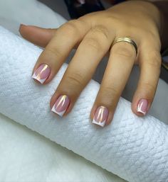 Cuidar das unhas é uma forma de se conectar consigo mesma e honrar o seu bem-estar . #unhasdelicadas #francesasorriso #instagram Art Inspo Easy, Nail Art Designs Cute, Nails Nail Art Designs, Nail Art Christmas, Nails Holiday, Natural Nail Designs, Trendy Nail Art Designs, Holiday Nail