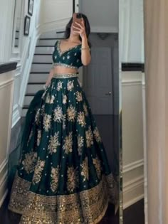 The dark green satin Lehenga Choli, adorned with intricate sequin work, features a stunning border design that adds a touch of elegance. Perfect for all occasions, this outfit is complemented by an elegant net dupatta, beautifully crafted with detailed border work on all four sides, enhancing its sophisticated appeal. *👗Lengha  details* *Fabric*   : Japan satin *Work*.    : thread with Sequins *Size*      : Up to 44 *Inner*.    : Micro *Lehenga Type* : Semi-Stitch *Flair.    : 3 MTR *canvas  pa Satin Lengha, Satin Lehenga Choli, Dark Green Lehenga, Party Wear Lengha, Satin Lehenga, Lehenga Saree Design, Shadi Dresses, Simple Lehenga, Trendy Outfits Indian