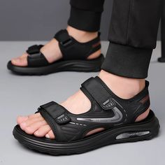 2024 Fashion Retro Soft Sole Men's Sandals Summer Designer New Korean Style Casual Outdoor Sports Fall Outfits Men, Men's Sandals, 2024 Fashion, Mixed Colors, Beach Shoes, Mens Sandals, Casual Backpack, Sandals Summer, Fashion Sewing