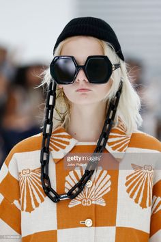 Grazia Magazine, Model Sunglasses, Fashion Calendar, Gucci Spring, Moda Paris, Alessandro Michele, 60s Fashion, Bohemian Clothes, Fashion 2020