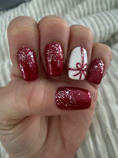 White Nail, Christmas Nail, Christmas Nails, Art Designs, Nail Art Designs, Nail Designs, Nail Polish, Nail Art, Nails