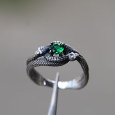 Ouroboros 925K Oxidized Silver Ring Emerald Snake Silver - Etsy Turkey Snake Wedding Ring, Slytherin Rings, Slytherin Merch, Audrey Core, Slytherin Ring, Slytherin Jewelry, Ouroboros Ring, Snake Jewellery, Snake Eating