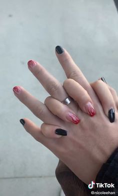 Nail Couple Ideas, Nail Designs For Couples, Matching Boyfriend Nails, Couples Nails Ideas Matching, Matching Nails With Boyfriend Simple, Matching Couple Nails Boy And Girl, Bf And Gf Matching Nails