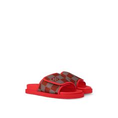 LOUIS VUITTON® - Miami Mule - Red Store Louis Vuitton, Chloe 2024, Shoes Louis Vuitton, Louis Vuitton Gifts, Spring Sandals, Trunk Bag, Classic Bags, Buckle Shoes, Louis Vuitton Official