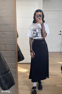 White T Shirt Layered Outfit, Midi Skirt Goth Outfit, Goth Modern Fashion, Cute Casual Goth Outfits, Alt Summer Outfits Midsize, Goth Vacation Outfit, Alternative Skirt Outfits, T Shirt Under Dress Outfits, How To Style Black Skirt