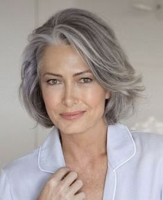 Haircuts For Graying Hair, Hairstyles For Women Over 70 With Thinning Hair, Gray Hair Cuts Over 50, Short Gray Hair With Lowlights Over 50, Grey Hair Styles For Women Over 50, Fine Flat Hair, Short White Hair, Grey Hair Inspiration, Beautiful Gray Hair