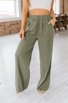 We are loving our Miriam Boyfriend Linen Pant, and you will too! Our linen pants feature an elastic high waist, pockets, a wide leg fit, and longer length. The linen fabric is so breathable and comfortable, quickly making it a closet favorite! Our pants are so versatile, we love them worn with our favorite tees or dressed up with a classic blouse, either way you're sure to love the way you look and feel. Model Info: Models are 5'7", Size 2, wearing smalls Fabric: 55% Lined 45% Rayon Unpolished Casual, Wide Leg Linen Pants Outfit, Redhead Outfits, Sewing Wardrobe, High Waisted Linen Pants, Green Linen Pants, Green Pants Outfit, High Waisted Pants Outfit