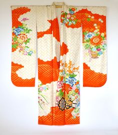 Handmade White Kimono With Kimono Sleeves, White Kimono With Floral Embroidery, Traditional White Kimono With Floral Embroidery, Traditional White Floral Kimono, Traditional White Floral Print Kimono, Traditional Embroidered Kimono For Tea Ceremony, Traditional Floral Print Kimono For Tea Ceremony, Kimono Art, Furisode Kimono