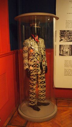 Forest Hill London, Horniman Museum, Trash Fashion, King Costume, Forest Hill, Traditional Clothing, Taxidermy