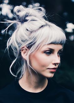 Long White Hair, Grey Hair Inspiration, Goth Hair, Edgy Hair, Platinum Blonde Hair, Hair Color And Cut