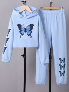 Blau Lässig Collar Langärmelig  Schmetterling  Embellished Leicht-dehnbar Sweatpants Shein, Adrette Outfits, Shein Kids, Cute Dress Outfits, Top And Pants Set, Easy Trendy Outfits, Tween Outfits, Simple Trendy Outfits, Really Cute Outfits