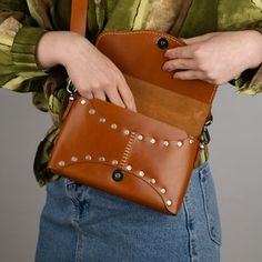 Brown Leather Envelope Shoulder Bag, Leather Clutch Shoulder Bag With Card Slots, Leather Shoulder Bag Satchel With Card Slots, Leather Satchel Shoulder Bag With Card Slots