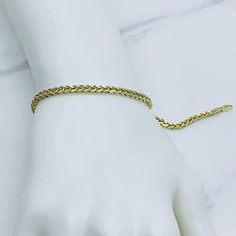 Real 10k Gold Bracelet 8" ❤️ Wheat link  ❤️ 8" Length and 3mm wide  ❤️ lobster lock  ❤️ Fine Jewelry ❤️ Pulsera de mujer de Oro de 8 pulgadas  ❤️ Eslabon trigo   ❤️ Joyeria fina Stock # 102413 Gold Wheat Chain Bracelet Gift, Gold Wheat Chain Bracelet As Gift, Classic Gold Bracelet With Wheat Chain, Classic Gold Chain Bracelet With Wheat Chain, Yellow Gold Link Bracelet With Wheat Chain, Classic Gold Wheat Chain Bracelet, Gold Wheat Chain Jewelry, Classic Gold Bracelets With Wheat Chain, Classic Wheat Chain Link Bracelet