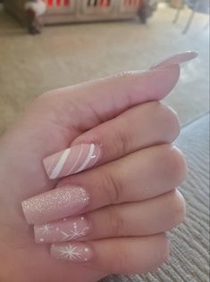 Hello Nails, Winter Nails Acrylic, Christmas Gel Nails, Gel Nails Diy, French Tip Acrylic Nails, Blush Nails, Christmas Nails Acrylic, Acrylic Nails Coffin Short, Pink Acrylic Nails