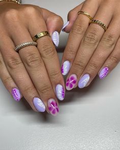 NOTD 💅✨ Almost Nail Designs, Summer Nails Different Designs, Gel Nail Designs Colorful, Purple Wave Nails, Ecu Nails, Cool Nails 2024, Purple Gel X Nails, Nails Purple Design, Purple Nail Inspo Acrylic