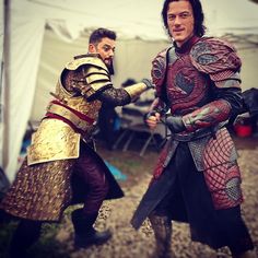 Dracula Untold, The Vampire Chronicles, Beyonce Queen, Luke Evans, Movie Monsters, Period Dramas, Good Looking Men, Dracula, Samurai Gear