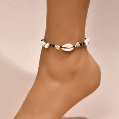 New Black Beaded Shell Boho Tie Ankle Bracelet Fashion Anklet Adjustable Tie New With Tag Black Beaded Bracelets For The Beach, Casual Black Anklets For Summer, Casual Black Summer Anklets, Black Beads Summer Beach Jewelry, Black Anklets For Summer Vacation, Summer Beach Jewelry With Black Beads, Casual Beach Anklets With Ankle Strap, Black Ankle Wrap Anklets For The Beach, Black Summer Vacation Anklets