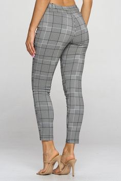 These plaid pants are your new go-to pair! They're charming and cute, without being too in your face. Great for working Moms, or on a day you want to be just a little bit dressier than the standard sweatpants! These pants will make your 🍑 your favorite asset! This black and white checkered pattern is a great new alternative to the buffalo plaid trend. Wear these with a monochromatic top, or spice it up and add color, you can't go wrong! Featuring a faux front pocket, double button front, and a Plaid Trend, Spice It Up, In Your Face, The Buffalo, Pants Large, Plaid Pants, Working Moms, Checkered Pattern, Buffalo Plaid