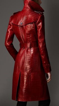 Leather Dress Coat, Red Leather Coat, Trench Coat Style, Cyberpunk Fashion, Neon Fashion, Leather Trench, Crocodile Pattern, Fashion Revolution, Leather Trench Coat