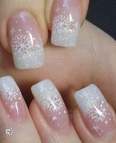 Christmas Shellac, Snowflake Nail Design, Nails Shellac, Shellac Manicure, Snowflake Nail Art, Festive Nail Art, Valentine Nails