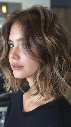 Blonde Twa, Short Wavy Hairstyles, Natural Haircuts, Twa Styles, Bubble Braid, Twa Hairstyles, Sophisticated Hairstyles, Medium Bob, Cut Hairstyles