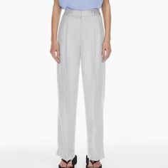 Size: 00 Color: Pearl Grey Condition: Brand New With Tags Product Link: Https://Www.Aritzia.Com/En/Product/The-Effortless-Pant%E2%84%A2-Linen/118264.Html?Dwvar_118264_color=3048 (Not The Same Color, Just For Reference) Aritzia Effortless Pant Grey, Effortless Pants, Effortless Pant, Camo Jogger Pants, Boyfriend Sweatpants, Aritzia Pants, Purple Pants, Cropped Wide Leg Pants, Seersucker Pants