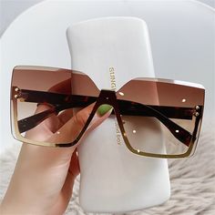 2022 Half Frame Square Sunglasses For Women Trendy Brand Design Gradient Sun Glasses Men Shades Oversized Fashion, Luxury Branding Design, Sunglasses Women Oversized, Shades Sunglasses, Rimless Sunglasses, Metal Sunglasses, Women Sunglasses, Eyewear Brand, Sunglass Lenses