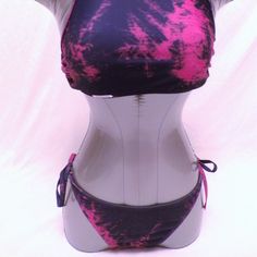 Nwt 2 Piece Swimwear Dark Blue And Pink Tie-Dye Cross Back Casual Tie Dye Fitted Swimwear, Casual Fitted Tie-dye Swimwear, Royalty Clothing, 2 Piece Swimwear, Underwire Tankini, Pink Tie, Pink Tie Dye, Cheeky Bikinis, Blue And Pink