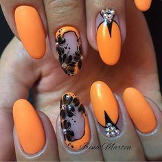 Latest Nail Art Designs, Orange Nail Designs, Orange Nail, Floral Nail Designs, Latest Nail Art, Flower Nail Art, Cute Nail Art, Luxury Nails