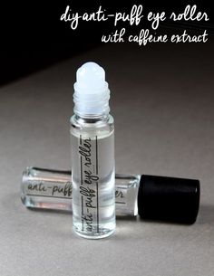 Beauty hack for puffy under eye. Try this simple beauty tip to get rid of your puffy under eyes with this natural rollerball beauty recipe with caffeine extract! Create this easy DIY anti-puff eye roller with just three simple ingredients to help calm and soothe your tired and puffy eyes and reduce under eye bags! A simple natural herbal remedy for puffy eyes and under eye bags. Eye Roller, Under Eyes, Health Recipes, Under Eye Bags, Anti Aging Tips, Diy Body, Skin Care Recipes, Eye Serum