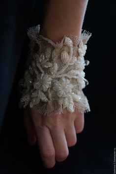 Bead Embroidered Bracelet, Bridal Cuff, Embroidered Bracelet, Beautiful Beaded Jewelry, Embroidery Bracelets, Fingerless Mitts, Couture Accessories