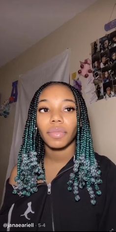 Hairstyles To Do With Short Braids With Beads, Hairstyles For Short Box Braids With Beads, Natural Box Braids With Beads Short Hair, Styling Short Braids With Beads, Shorts Braids With Beads, 4c Hair