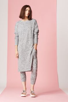 Kaelen Resort 2016 - Collection - Gallery - Style.com Resort 2016 Fashion, Sporty Outfits, Fashion Line, 2016 Fashion, Mode Inspiration, Minimal Fashion, Fashion Collection, Casual Chic, Style Me