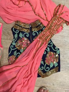 Bridal Lehenga Photos | Sarees & Anarkalis | Designer Wear Wedmegood Timeless Outfits, Desi Clothes, Indian Couture, Indian Attire, Desi Fashion, Indian Ethnic Wear, India Fashion, Indian Designer Wear