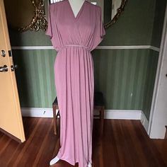 Measurements In Photos Nursing And Bump Friendly Size Medium Fitted Mauve V-neck Maxi Dress, Mauve Fitted V-neck Maxi Dress, Fitted Mauve Maxi Dress, Mauve V-neck Feminine Maxi Dress, Mauve V-neck Maxi Dress, Mauve V-neck Maxi Dress For Spring, Dusty Pink Dress, Dusty Pink Dresses, Dusty Pink