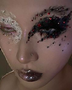 Eyeliner Eyelashes, Drag Make-up, Alternative Makeup, Cool Makeup Looks, Dope Makeup, Edgy Makeup, Creative Eye Makeup, Crazy Makeup