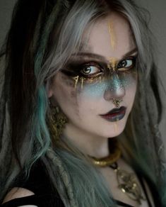 Witch Makeup Looks, Faerie Makeup, Pagan Makeup, Sea Witch Costume, Makeup Look Ideas, Which Makeup