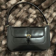 Good Preowned Condition With Minor Lipstick Stains. Comes With Dust Bag Original Price $660 Before Taxes Patent Leather Bag, Lipstick Stain, Patent Leather, Leather Bag, Shoulder Bags, Dust Bag, Bag Lady, Shoulder Bag, Leather