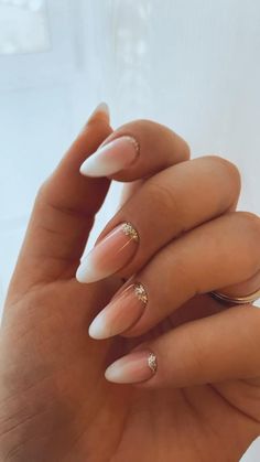 Softgel Nail Design Almond, Nail Art On One Finger, Baby Glam Nails, Mail Trends, Nails Autumn 2022, Modern Nails, Almond Nails Designs, Girls Nails