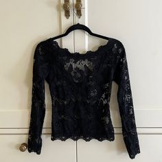 Spn Outfits, 2000s Goth Fashion, Lace Clothes, Free People Slip Dress, Paranoid Android, Black Lace Top, Fashion Top Outfits, Lace Outfit, Kamikaze