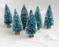 4 Inch Sisal Trees - Frosted Bottle Brush Christmas Trees